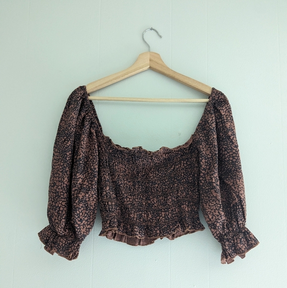 Urban Outfitters Sierra Smocked Puff Sleeve Blouse - Picture 5 of 7